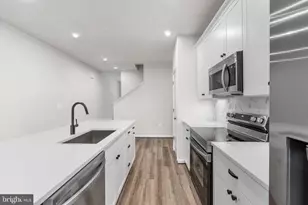 10623 Afton Grove Ct, Fredericksburg, VA 22408 - Photo 11