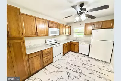 201 Hardwood Lane, Fredericksburg, VA 22408 - Photo 5