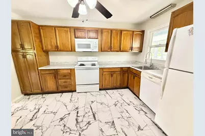 201 Hardwood Lane, Fredericksburg, VA 22408 - Photo 3