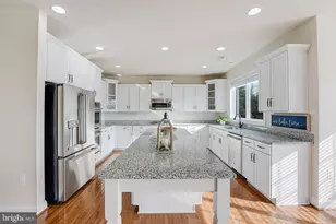 11708 Eagle Ridge Dr, Spotsylvania, VA 22551 - Photo 3