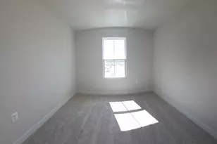 8901 Blackthorne Pl, Fredericksburg, VA 22408 - Photo 17