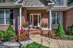 10219 Colechester St, Fredericksburg, VA 22408 - Photo 5