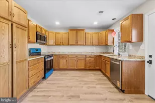 3903 Swanson Ct, Fredericksburg, VA 22408 - Photo 11