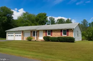 918 Churchill Dr, Fredericksburg, VA 22407 - Photo 1