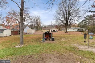 813 Sherwood Ln, Fredericksburg, VA 22407 - Photo 7