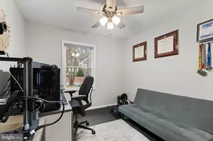 813 Sherwood Ln, Fredericksburg, VA 22407 - Photo 15