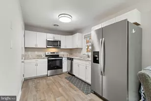 813 Sherwood Ln, Fredericksburg, VA 22407 - Photo 3