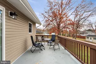 813 Sherwood Ln, Fredericksburg, VA 22407 - Photo 5