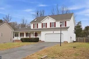 11921 Stonehenge Dr, Fredericksburg, VA 22407 - Photo 3