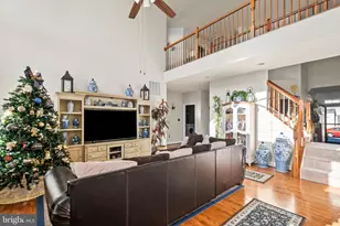 9314 Birch Cliff Drive, Fredericksburg, VA 22407 - Photo 11