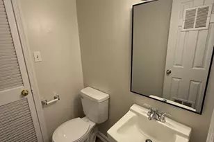 4 Manchester Ct, Fredericksburg, VA 22408 - Photo 9