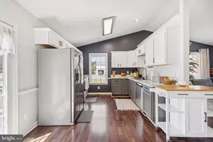 200 Powell St, Fredericksburg, VA 22408 - Photo 9