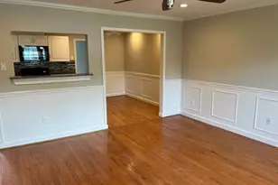 10310 Meadowview Dr, Fredericksburg, VA 22408 - Photo 3