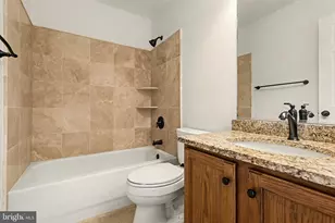 10301 Lees Crossing Ln, Fredericksburg, VA 22408 - Photo 17