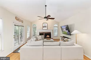 11703 Walsh Ct, Fredericksburg, VA 22408 - Photo 19