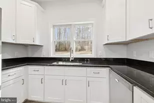 11604 Burton Ct, Bumpass, VA 23024 - Photo 7