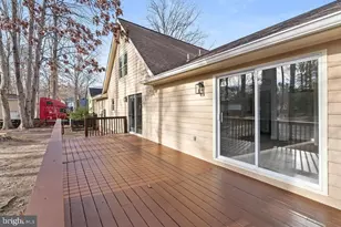 605 Lamplighter Dr, Fredericksburg, VA 22407 - Photo 9