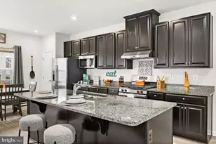 9323 Wood Creek Cir, Fredericksburg, VA 22407 - Photo 9