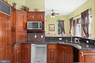 6902 Tower of London Dr, Fredericksburg, VA 22407 - Photo 15