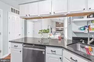 11621 Enchanted Woods Way, Fredericksburg, VA 22407 - Photo 17