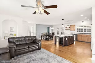 1211 Dewberry Dr, Fredericksburg, VA 22407 - Photo 11