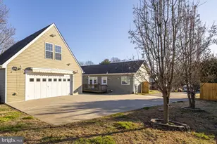 1211 Dewberry Dr, Fredericksburg, VA 22407 - Photo 43