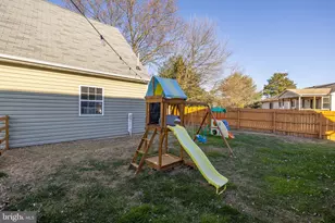 1211 Dewberry Dr, Fredericksburg, VA 22407 - Photo 45