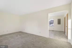 806 Shamrock Dr, Fredericksburg, VA 22407 - Photo 9