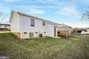 806 Shamrock Dr, Fredericksburg, VA 22407 - Photo 25