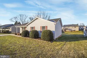 806 Shamrock Dr, Fredericksburg, VA 22407 - Photo 29