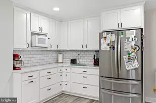 5018 Birch Leaf Cir, Fredericksburg, VA 22407 - Photo 11