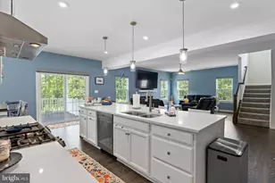 5018 Birch Leaf Cir, Fredericksburg, VA 22407 - Photo 5