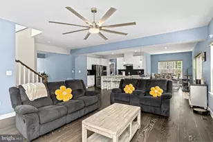 5018 Birch Leaf Cir, Fredericksburg, VA 22407 - Photo 15