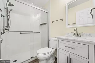 408 Hamilton St, Fredericksburg, VA 22408 - Photo 13