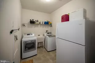 9414 Fyvie Ln, Fredericksburg, VA 22408 - Photo 7