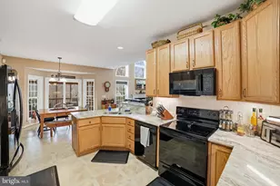 7730 Riparian Ct, Fredericksburg, VA 22408 - Photo 7