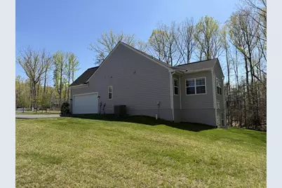 8005 Ashford Drive, Fredericksburg, VA 22407 - Photo 11