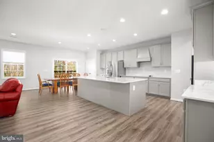 8005 Ashford Dr, Fredericksburg, VA 22407 - Photo 5