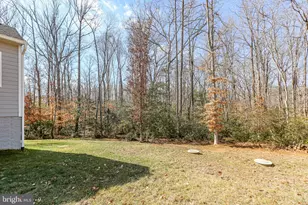 8005 Ashford Dr, Fredericksburg, VA 22407 - Photo 9