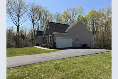 8005 Ashford Drive, Fredericksburg, VA 22407 - Photo 9