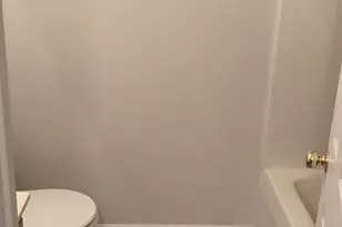 2910 Broyhill Ct, Fredericksburg, VA 22408 - Photo 13