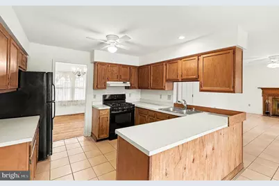 5306 Leavells Crossing Drive, Fredericksburg, VA 22407 - Photo 11