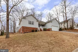 10320 Watford Ln, Fredericksburg, VA 22408 - Photo 5