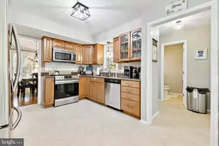 10706 Ann Davis Dr, Fredericksburg, VA 22408 - Photo 9