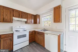 2118 Kaiser Dr, Fredericksburg, VA 22407 - Photo 9