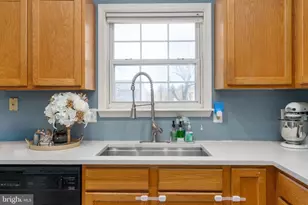 8802 Kent Ct, Fredericksburg, VA 22408 - Photo 17