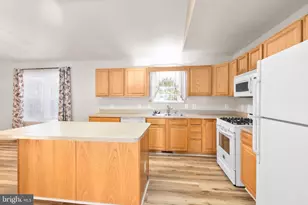 3700 Alberta Dr, Fredericksburg, VA 22408 - Photo 11