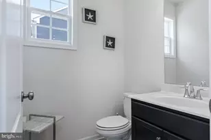 6317 Courtland Park Dr, Fredericksburg, VA 22407 - Photo 7