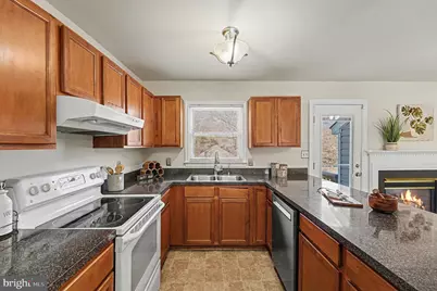 10704 Eden Brook Drive, Spotsylvania, VA 22553 - Photo 7