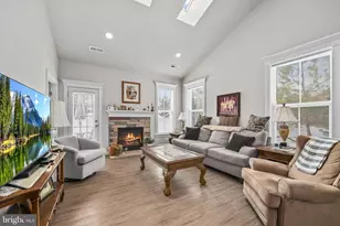 5712 Finley Rose Ct, Fredericksburg, VA 22407 - Photo 3